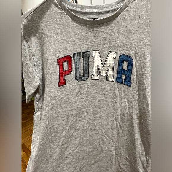 SOLD🚨PUMA Gray T-Shirt Colorful Logo in EUC (Youth L) - Picture 4 of 8